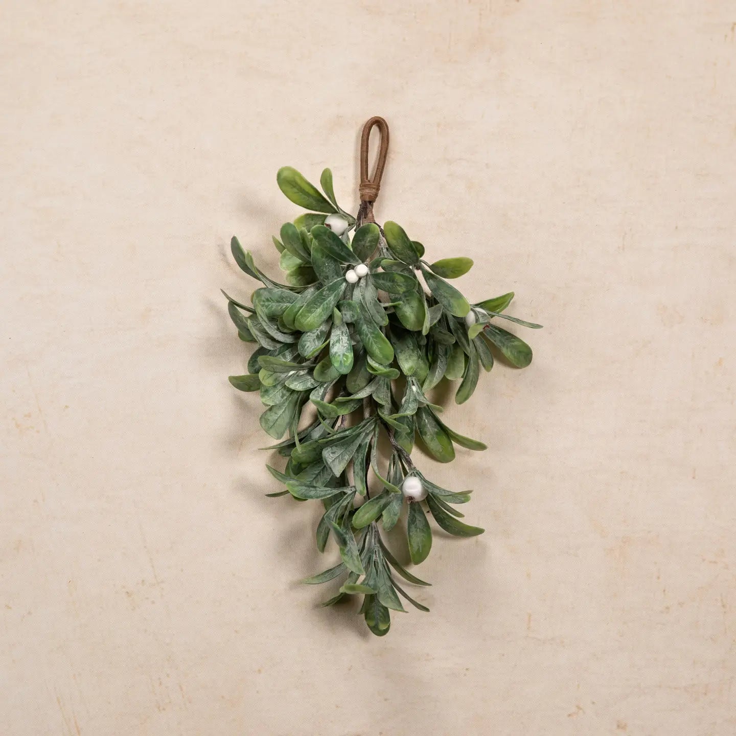 13" Mistletoe