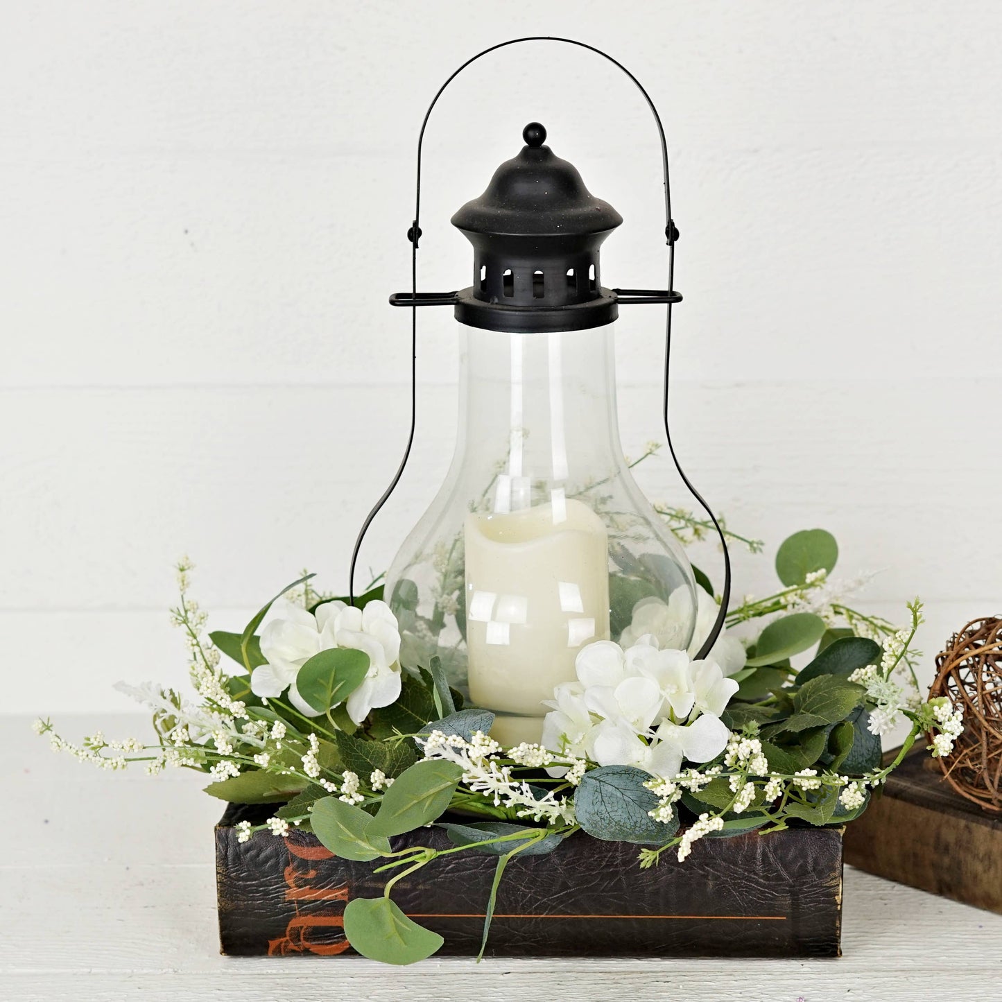 Cream Hydrangea + Silver Dollar Wreath