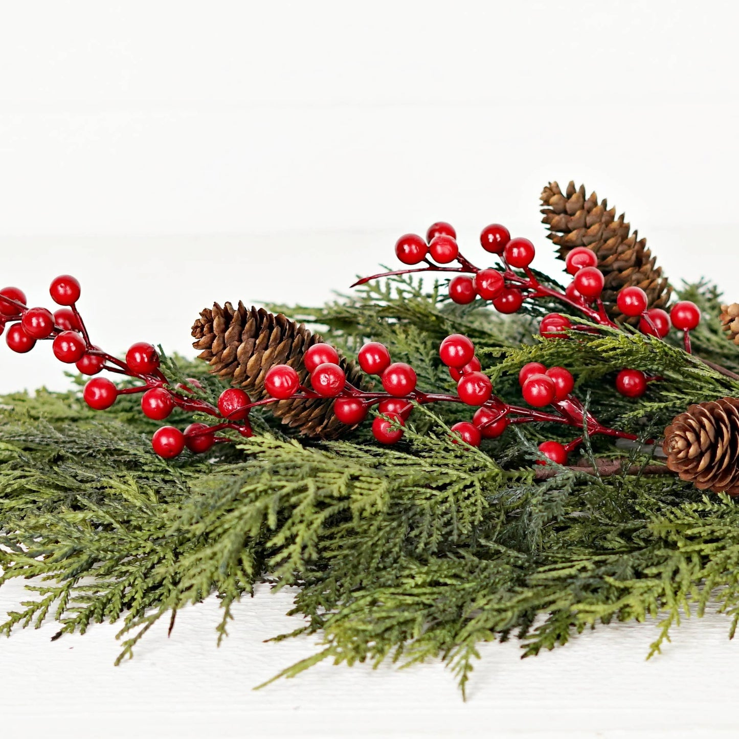 Superior Real Touch Mix Cedar Swag