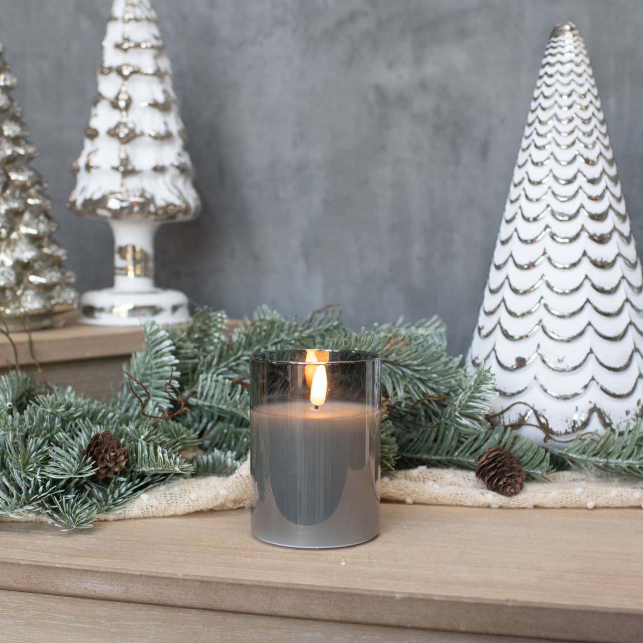 4" CHARCOAL GLASS 3D FLAME CANDLE