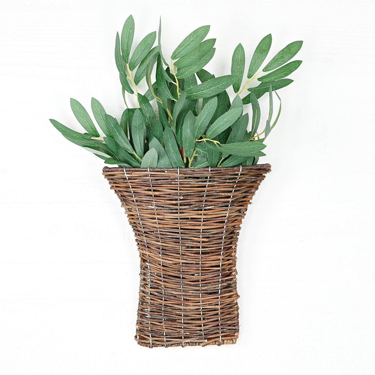 Curvy Willow Wall Basket