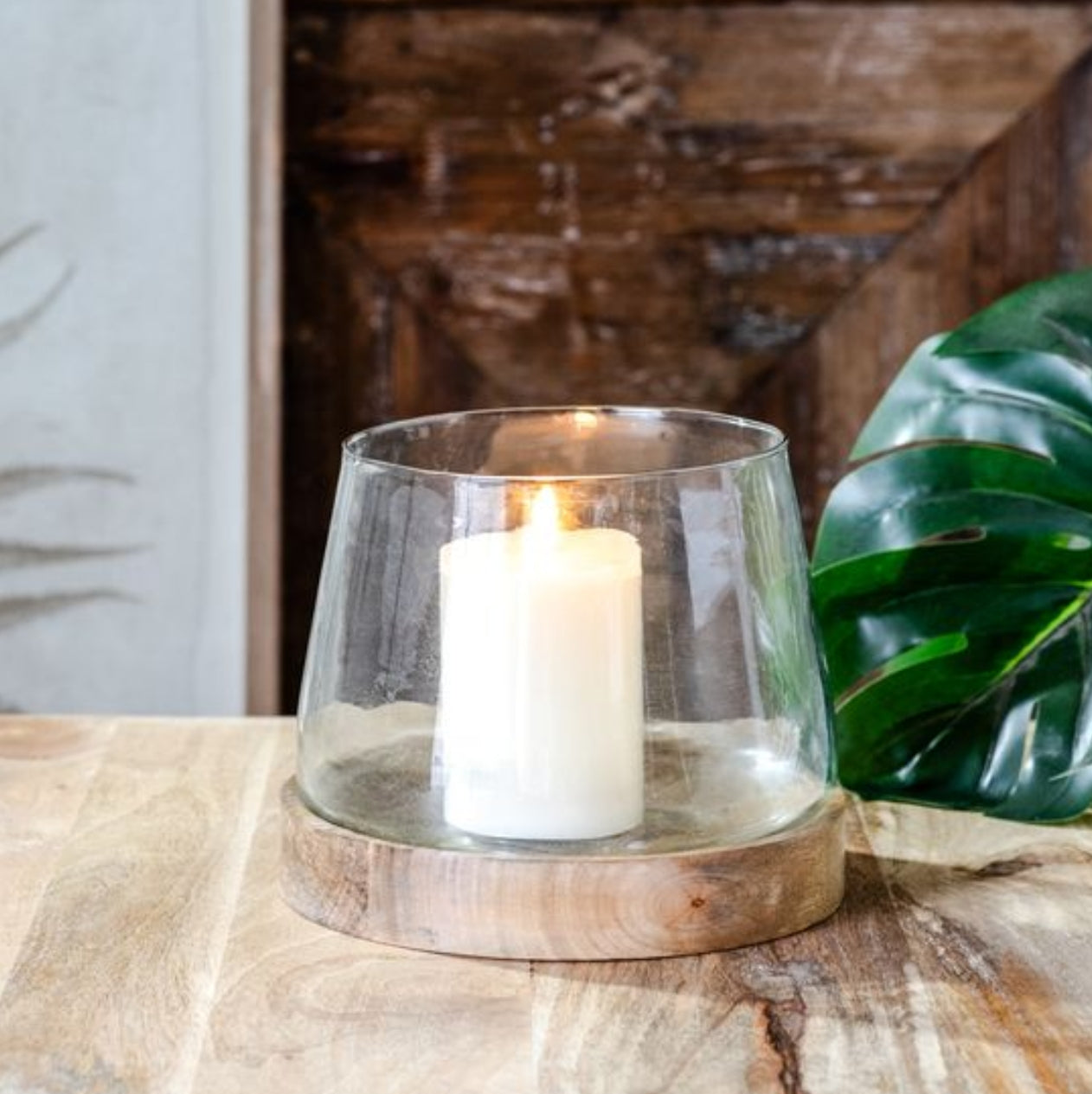 Wooden Base Hurricane