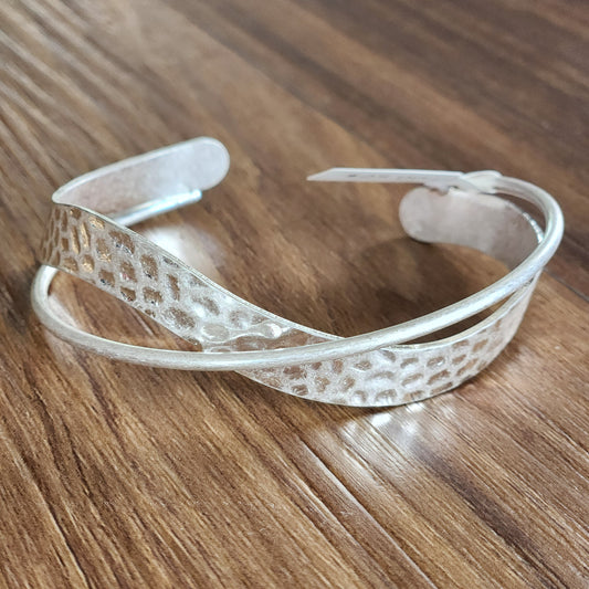 Hammered Criss Cross Fashion Bracelets