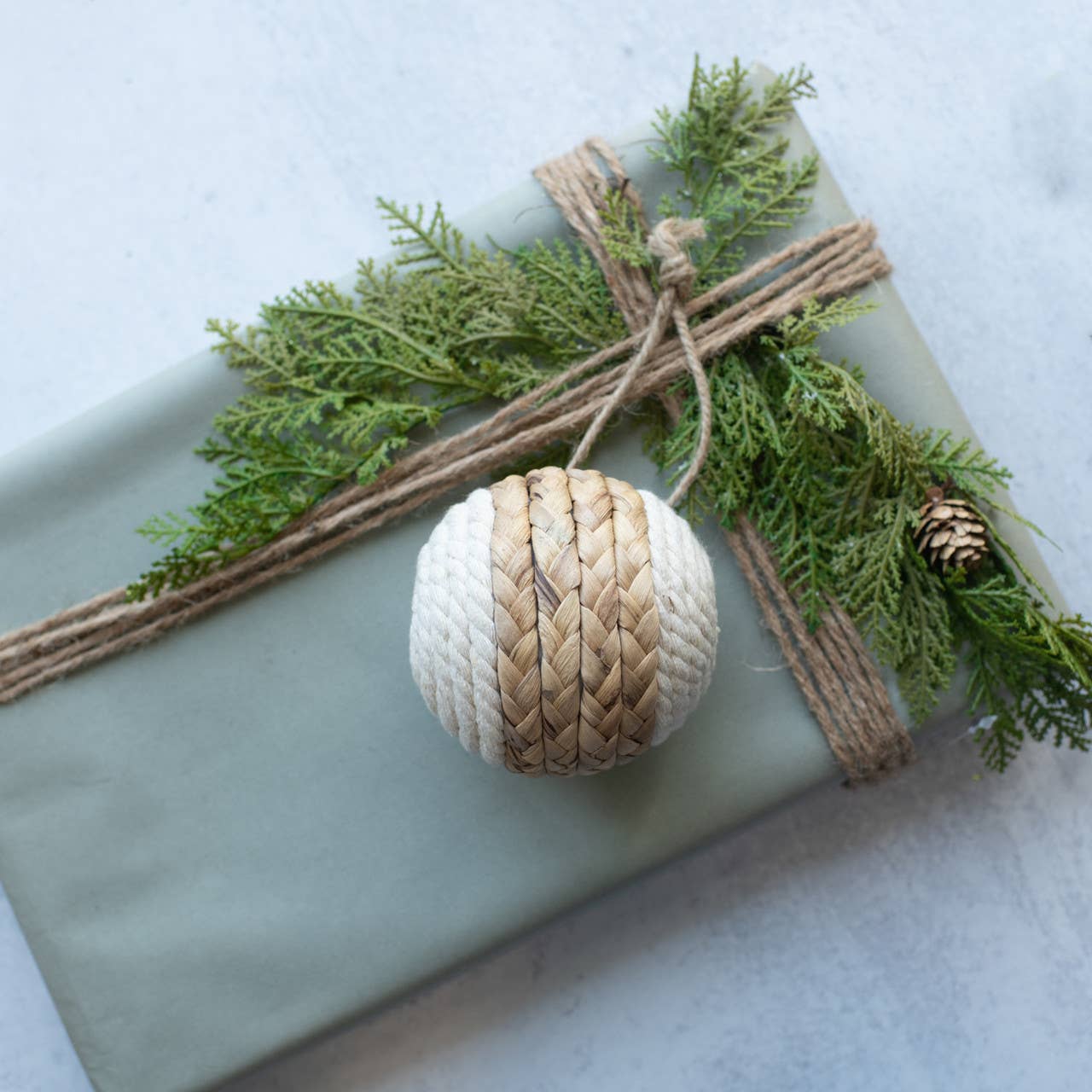 White Capped Rope Ball